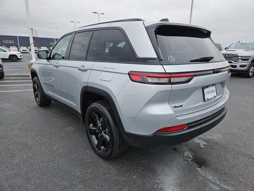 2025 Jeep Grand Cherokee Altitude