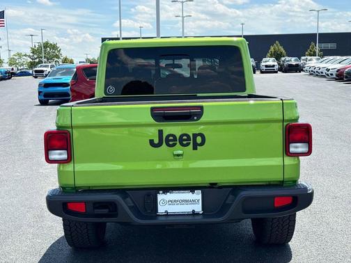Mojito 2025 Jeep Gladiator Nighthawk