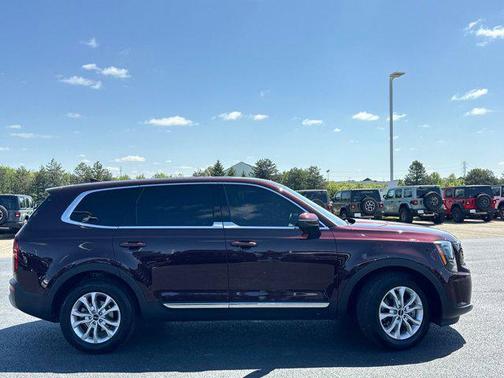 2022 Kia Telluride LX