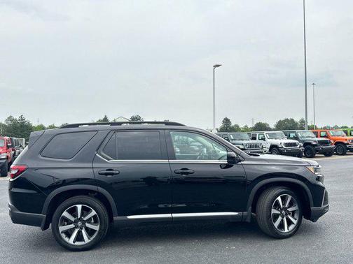 2023 Honda Pilot AWD Elite