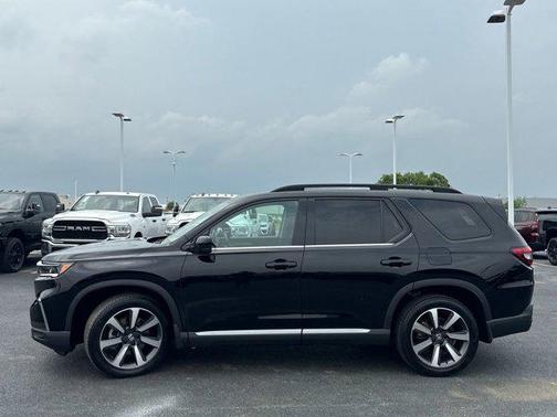 2023 Honda Pilot AWD Elite