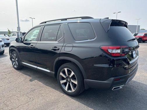 2023 Honda Pilot AWD Elite