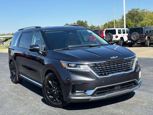2022 Kia Carnival SX