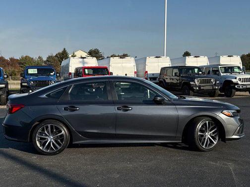 2022 Honda Civic Touring