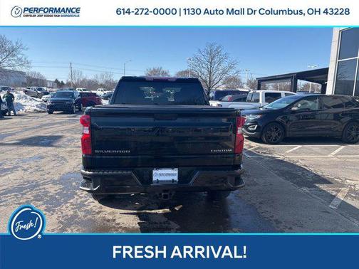 2023 Chevrolet Silverado 1500 Custom