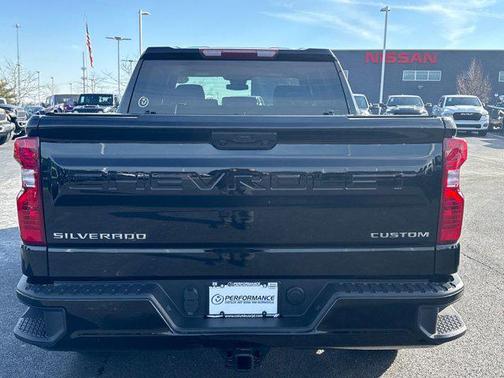 2023 Chevrolet Silverado 1500 Custom