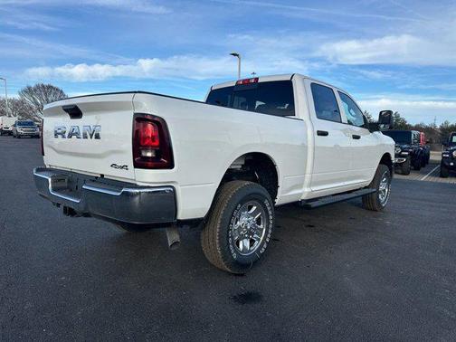 2026 RAM 2500 Tradesman Crew Cab 4x4 6'4' Box