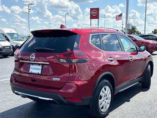 2020 Nissan Rogue SV