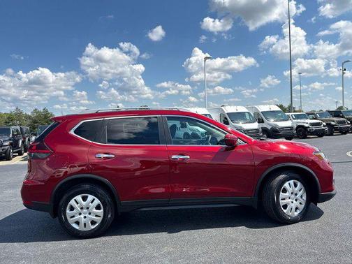2020 Nissan Rogue SV