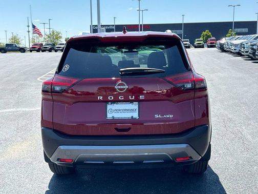 2023 Nissan Rogue SL