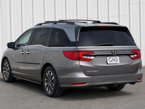 Brown 2022 Honda Odyssey EX-L