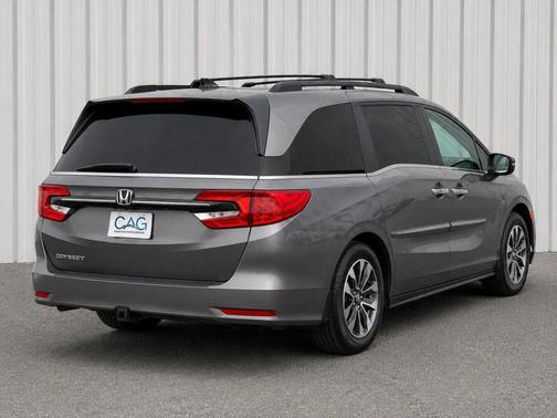 Brown 2022 Honda Odyssey EX-L
