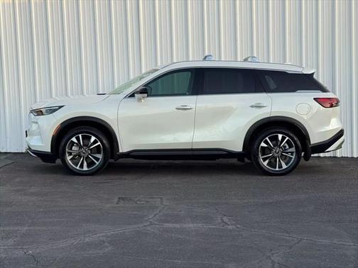 2022 INFINITI QX60 Luxe