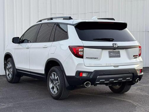 2023 Honda Passport AWD TrailSport