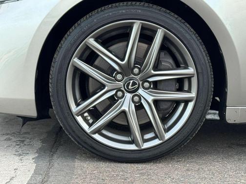 2018 Lexus IS 350 Base