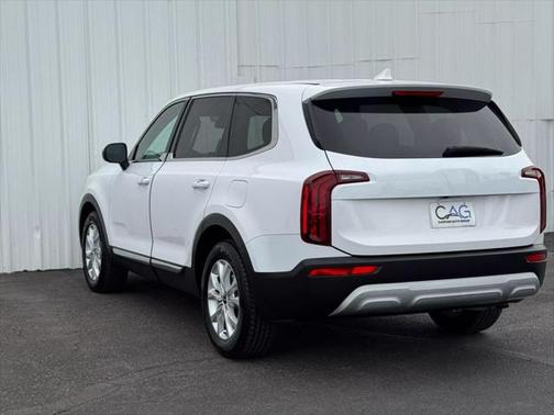 2022 Kia Telluride LX
