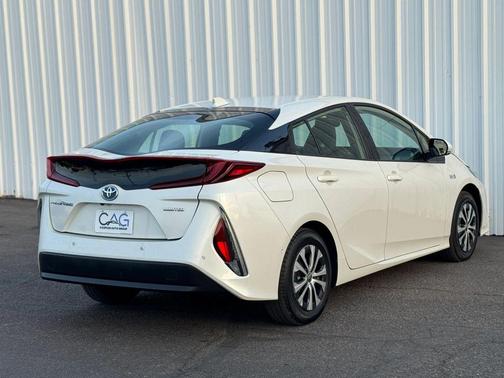 Blizzard Pearl 2020 Toyota Prius Prime Limited