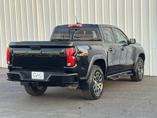 Black 2024 Chevrolet Colorado Z71