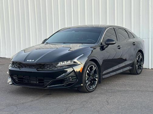 Ebony Black 2022 Kia K5 GT-Line