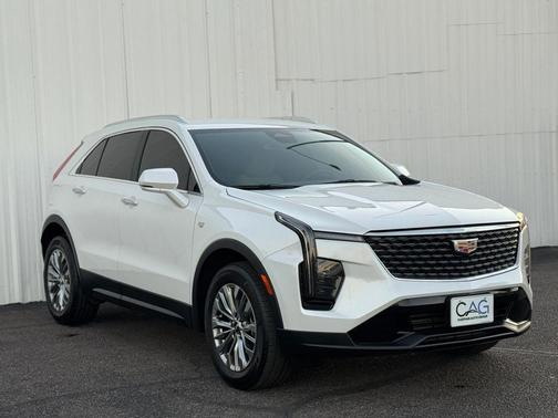 2024 Cadillac XT4 Sport