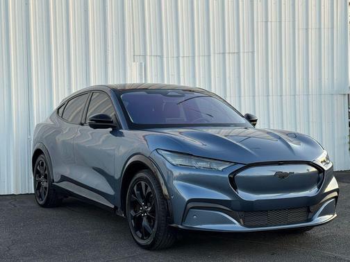 2021 Ford Mustang Mach-E Premium