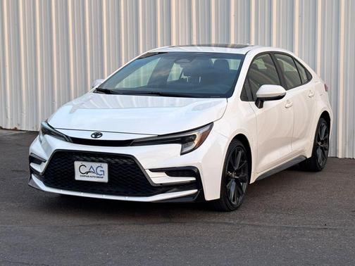 Ice Cap 2023 Toyota Corolla SE