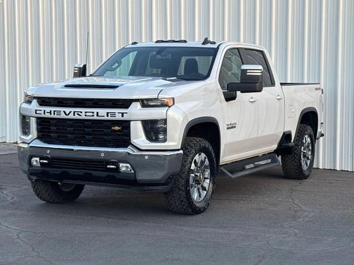 Iridescent Pearl Tricoat 2023 Chevrolet Silverado 2500 LT