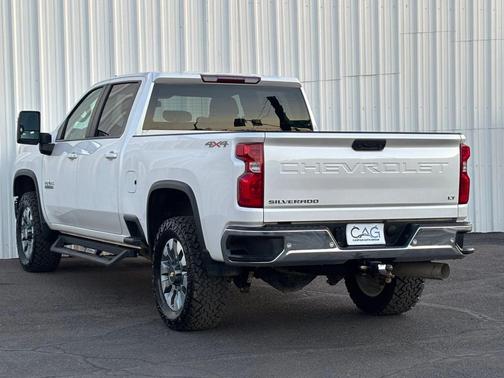 Iridescent Pearl Tricoat 2023 Chevrolet Silverado 2500 LT