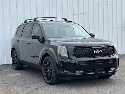Ebony Black 2022 Kia Telluride SX