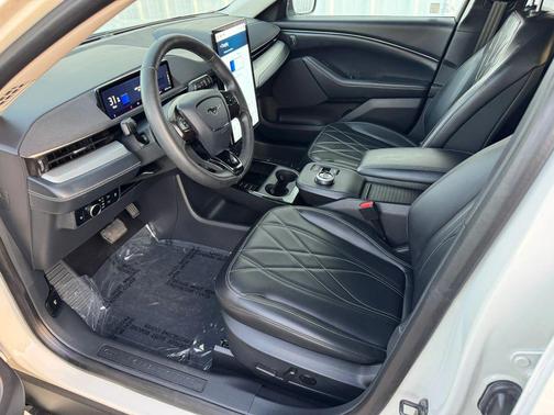 2021 Ford Mustang Mach-E Select