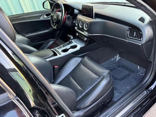 Aurora Black 2020 Kia Stinger GT1