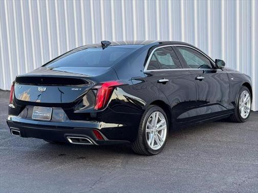 2023 Cadillac CT4 Luxury