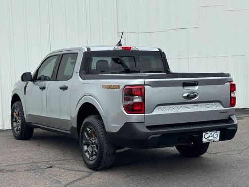 Iconic Silver Metallic 2023 Ford Maverick XLT