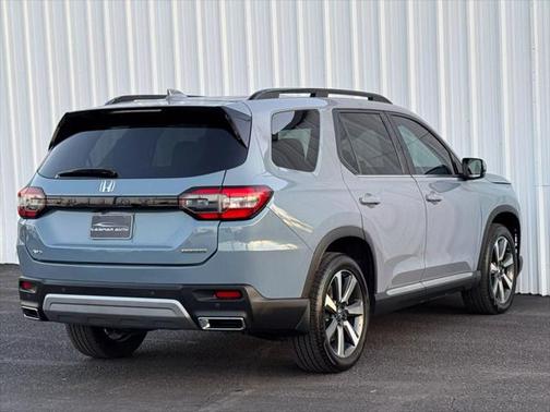 2024 Honda Pilot Touring 8-Passenger