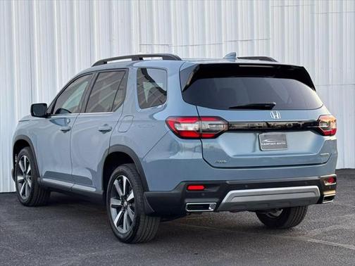 2024 Honda Pilot Touring 8-Passenger