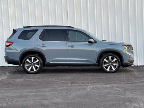 2024 Honda Pilot Touring 8-Passenger