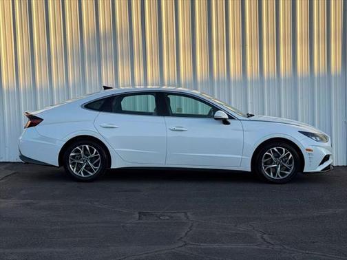 2021 Hyundai SONATA SEL