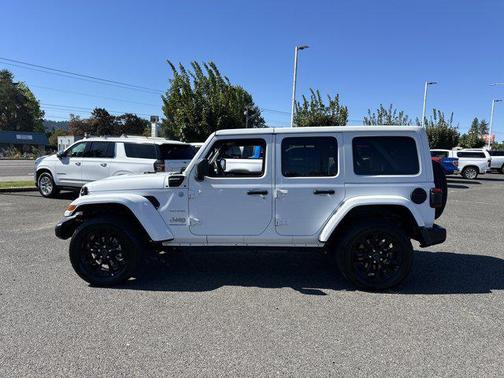 2024 Jeep Wrangler 4xe Sahara