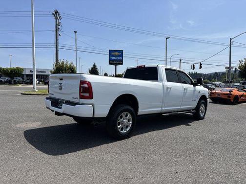 2024 RAM 3500 Laramie Crew Cab 4x4 8' Box