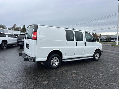 2024 Chevrolet Express 2500 RWD 2500 Regular Wheelbase WT