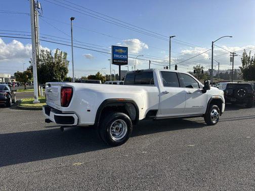 2023 GMC Sierra 3500 Denali