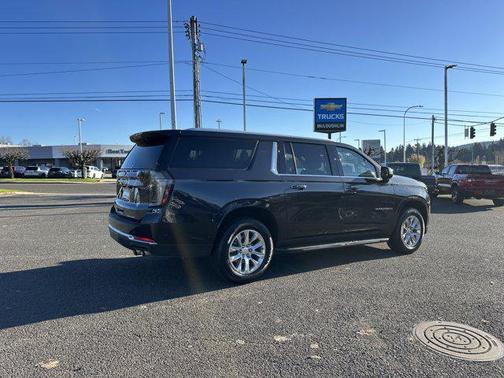 2025 Chevrolet Suburban Premier
