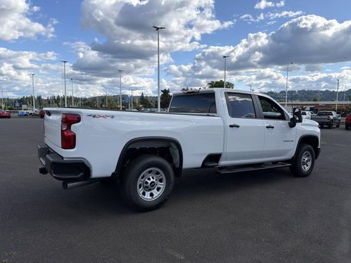 Summit White 2026 Chevrolet Silverado 3500 WT