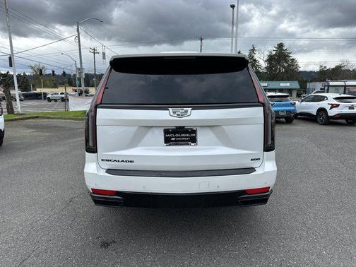 2022 Cadillac Escalade ESV Sport Platinum