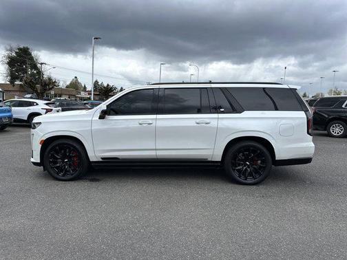 2022 Cadillac Escalade ESV Sport Platinum