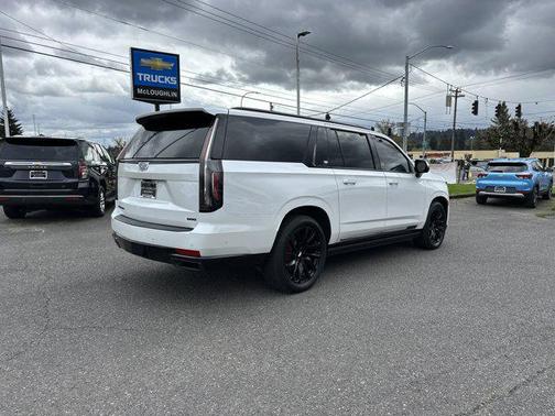 2022 Cadillac Escalade ESV Sport Platinum