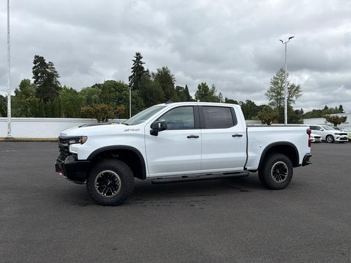 Summit White 2026 Chevrolet Silverado 1500 ZR2