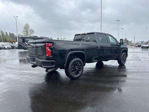 2025 Chevrolet Silverado 3500 LT