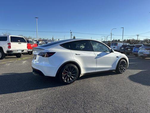 2022 Tesla Model Y Performance Dual Motor All-Wheel Drive