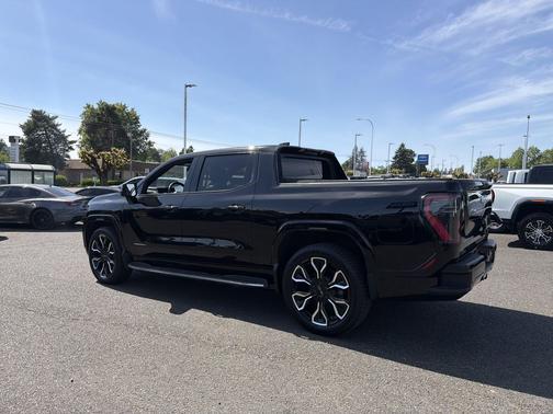 Onyx Black 2025 GMC Sierra EV Max Range Denali